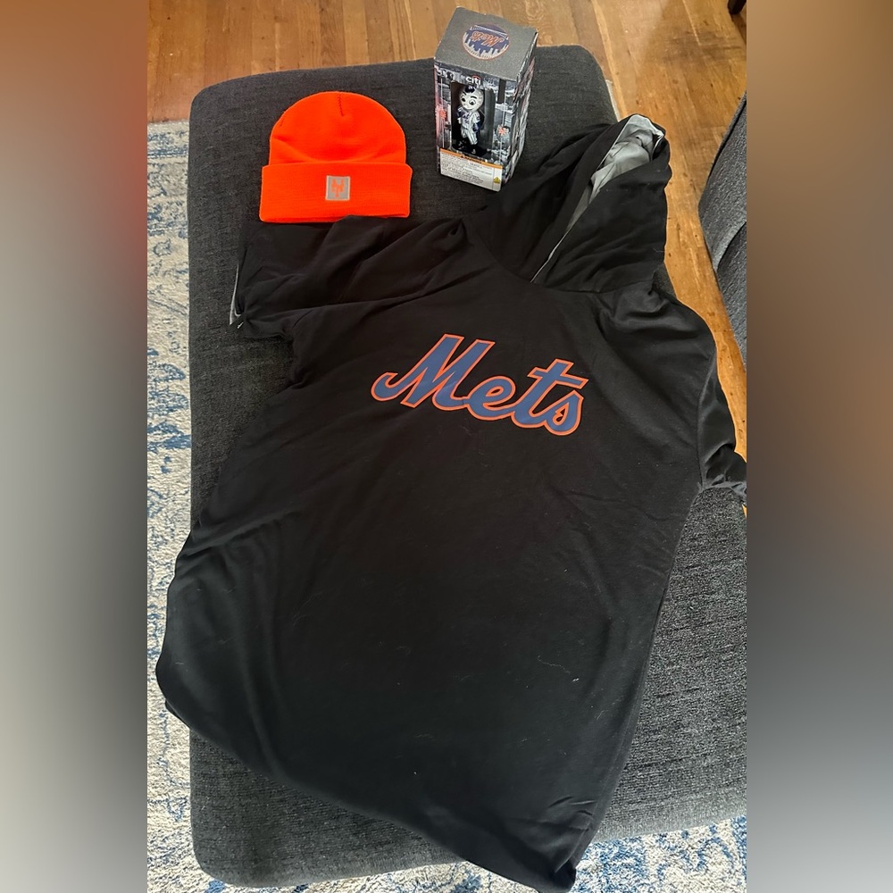 Mets fan gift set including hoodie, winter hat, bobblehead